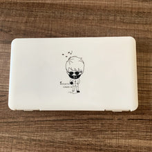 Load image into Gallery viewer, Portable Face Masks Organizer Dustproof and Moisture-Proof Cover Holder Mask Storage Seal Box Household Accessories